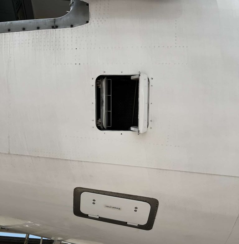 A320 Pressurization System Explained | Manual vs Automatic Cabin ...